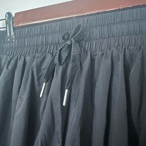 NWOT Women’s Athletic Flare Short POPULAR ON TIKTOK